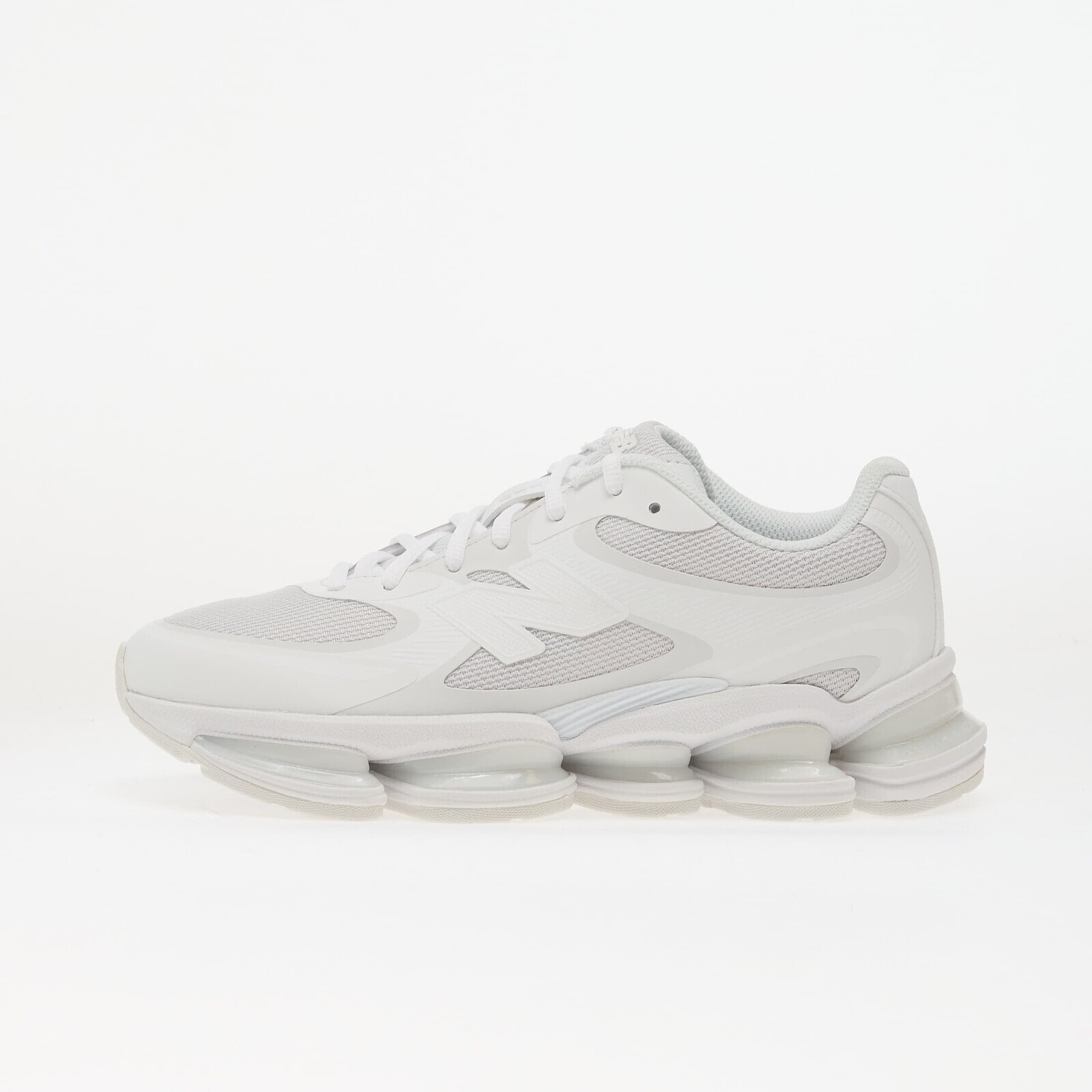 Sneakers New Balance 2000 White/ White/ Black UK 10