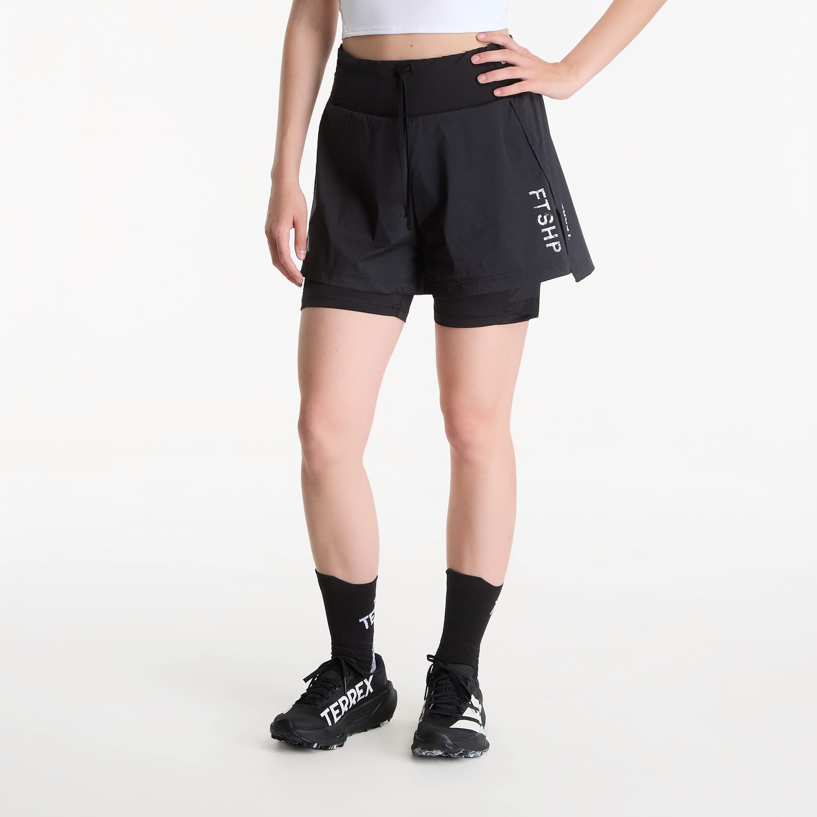 Shorts FTSHP x adidas Terrex STARGAZER Women Shorts 2IN1 Black M