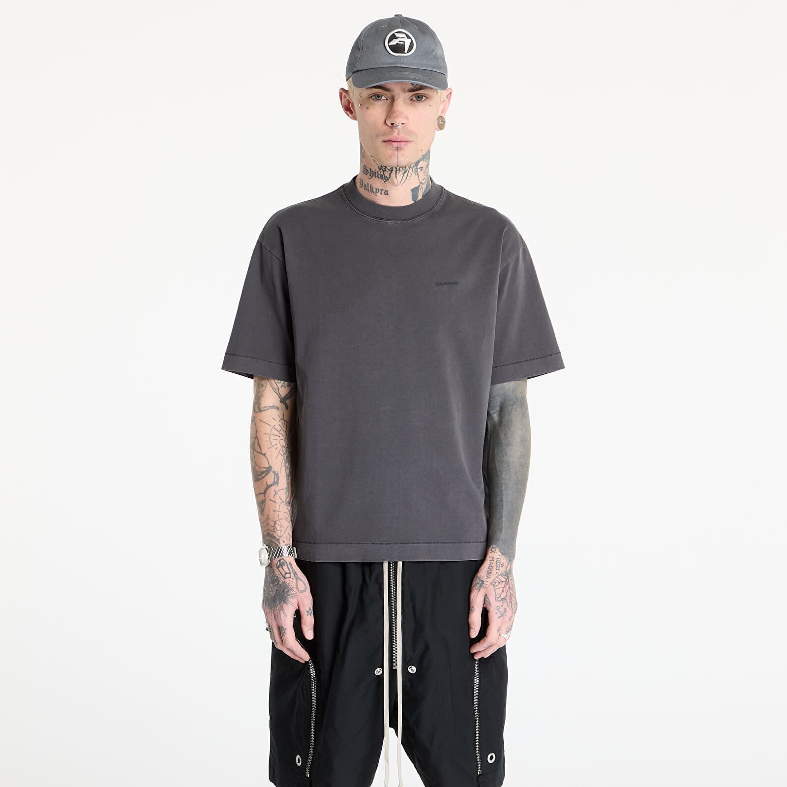 T-shirt HAL STUDIOS® Micro Logo T-Shirt UNISEX Washed Black XL