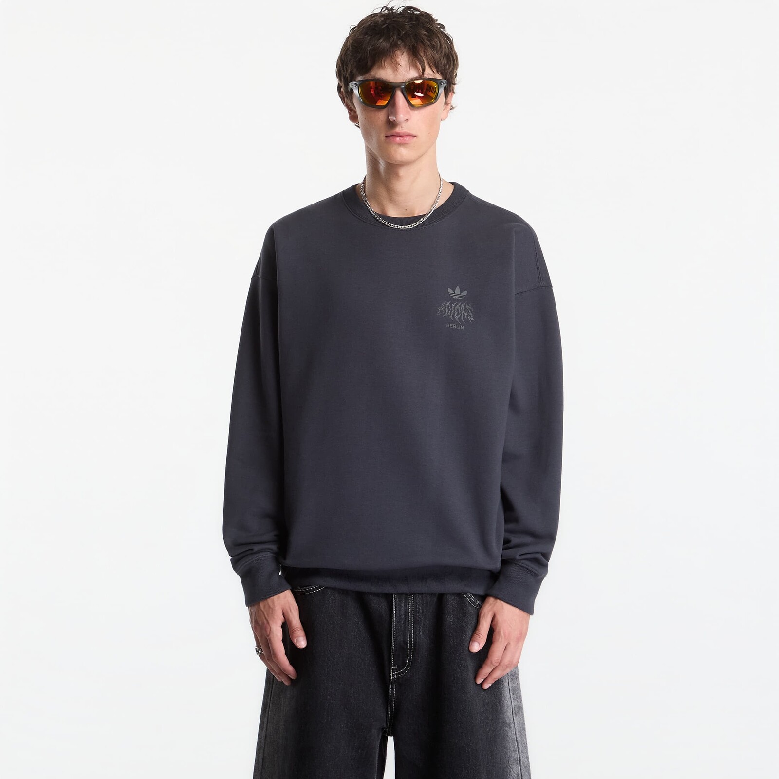 Sweatshirt adidas Berlin GFX Crew Carbon M