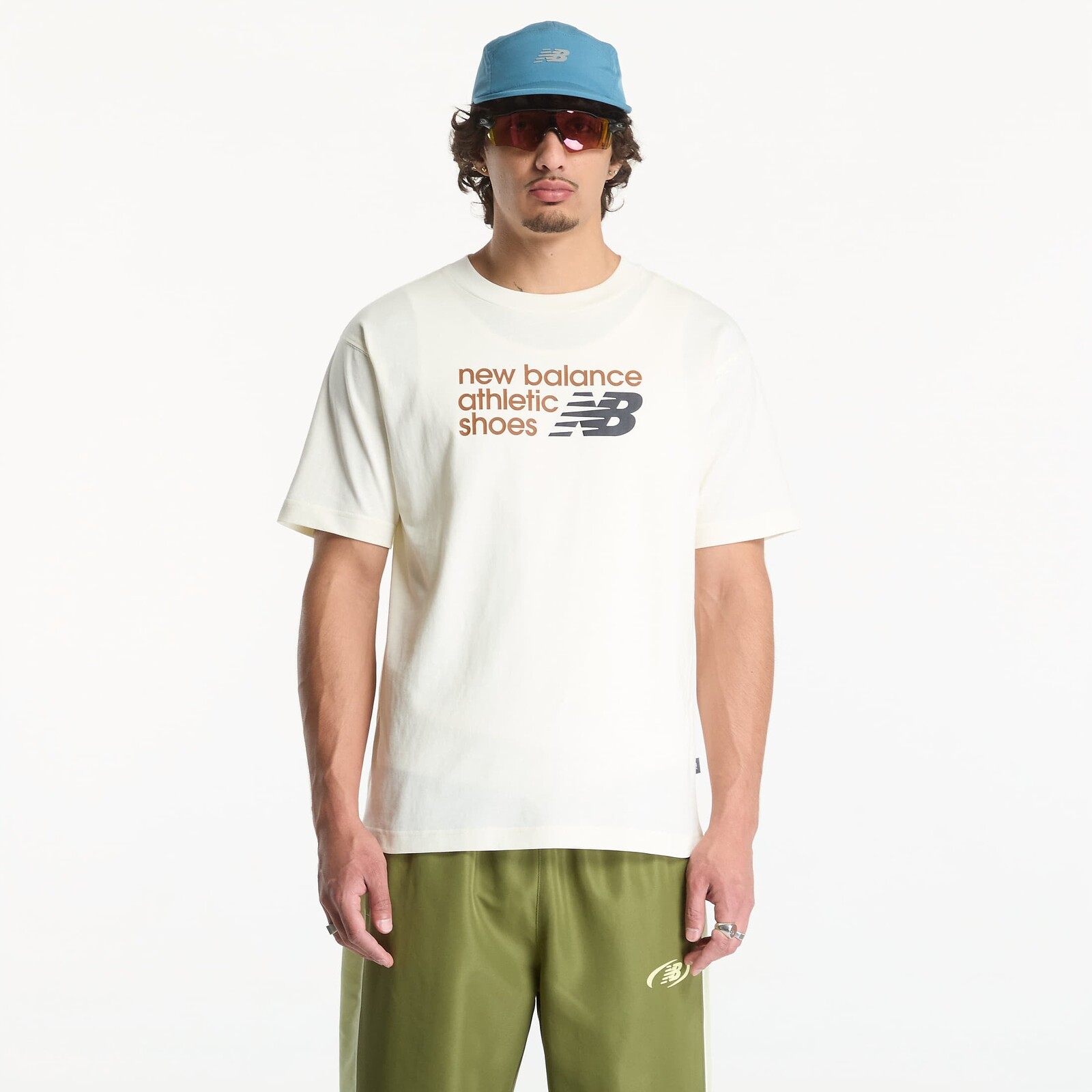 T-shirt New Balance Athletics Premium Relaxed Chest Logo T-Shirt Angora M