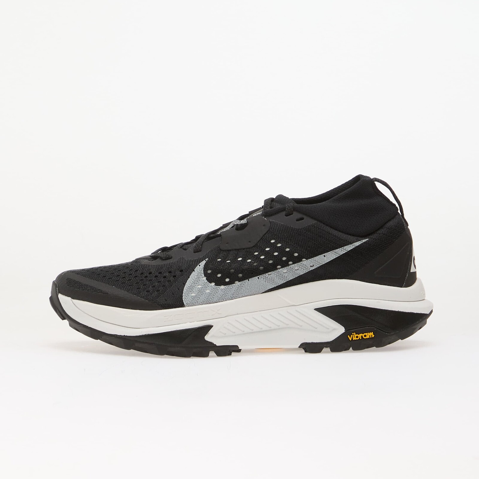 Sneakers ACG Zegama Trail Black/ Summit White-Safety Orange UK 11