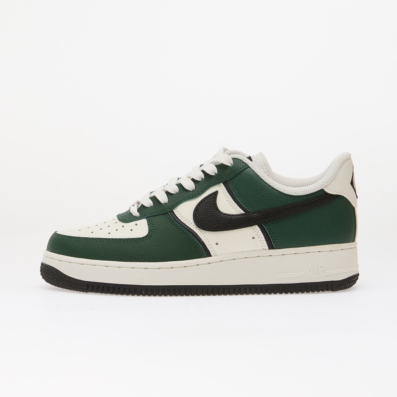 Sneakers Nike Air Force 1 '07 LV8 Fir/ Black-Sail-Coconut Milk UK 6.5