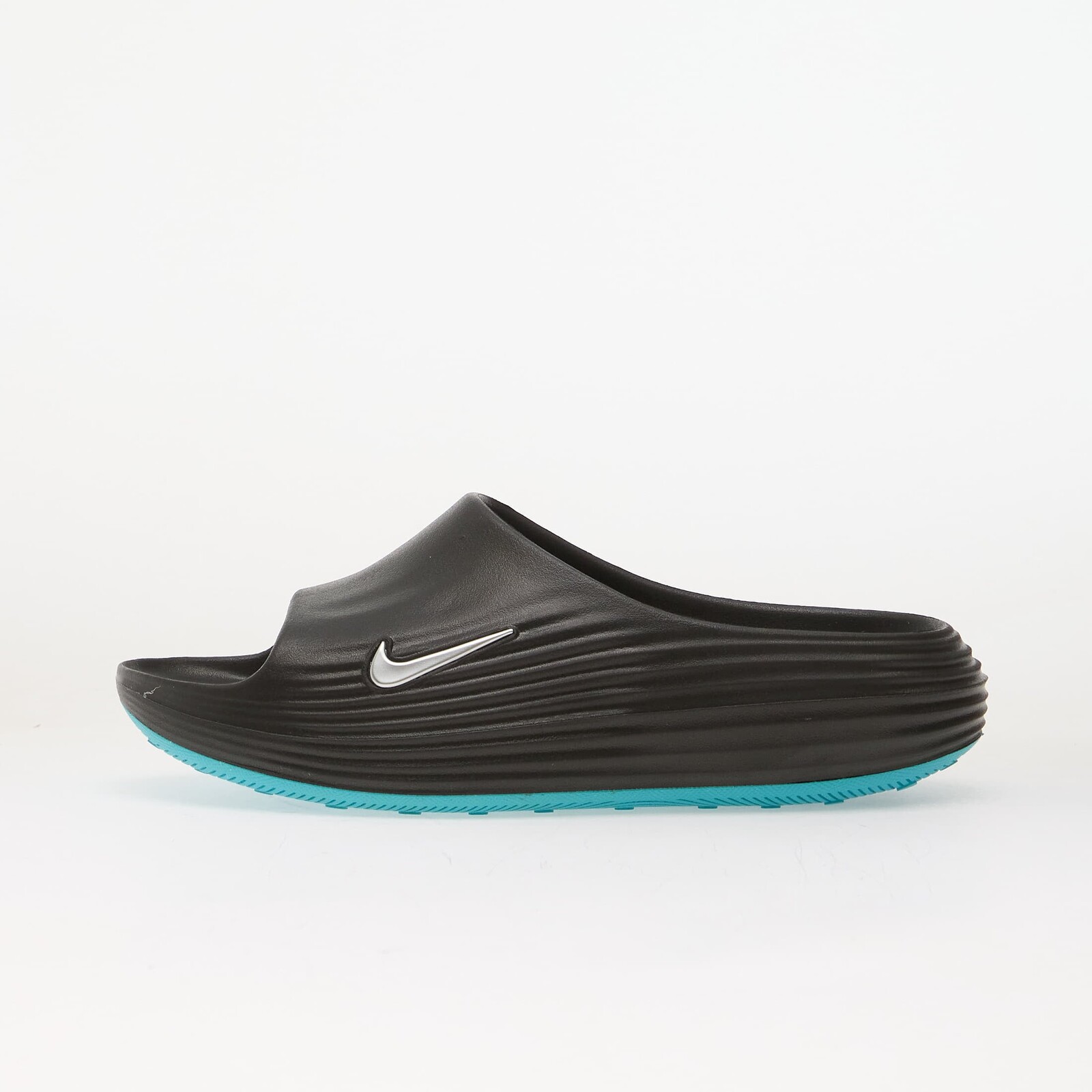 Sneakers Nike ReactX Rejuven8 Men's Slides Black/ Metallic Silver-Gamma Blue UK 6