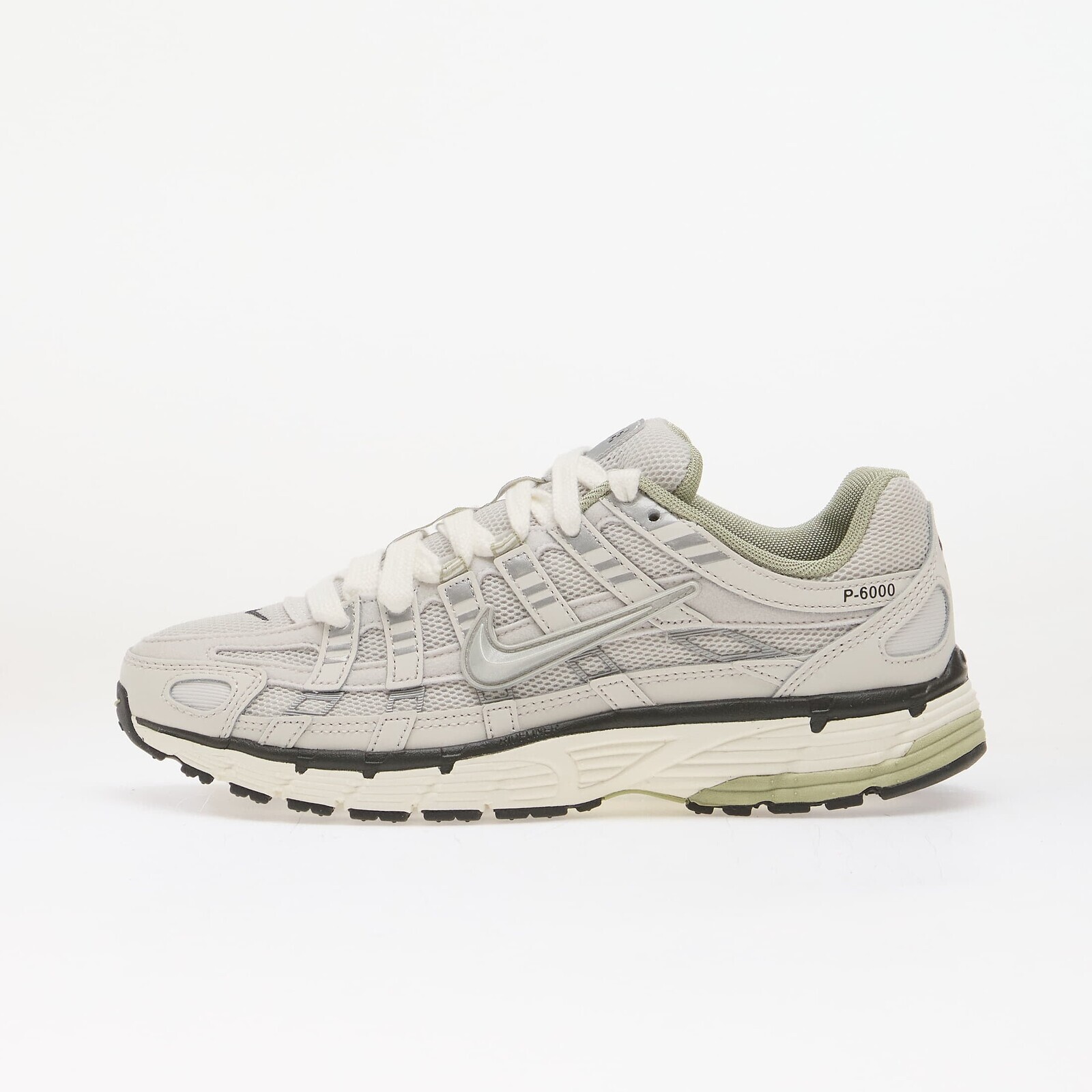 Sneakers Nike P-6000 Platinum Tint/ Metallic Silver-Sail UK 5