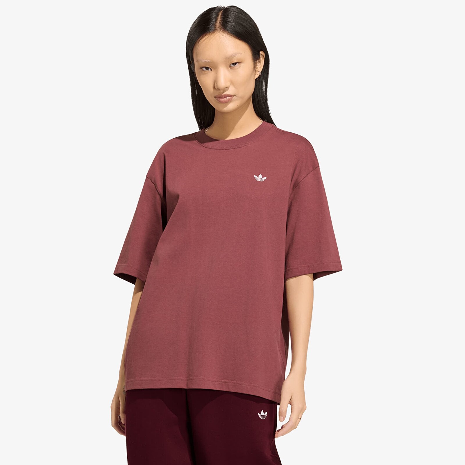T-shirt adidas Essentials Boyfriend T-shirt Quiet Crimson S