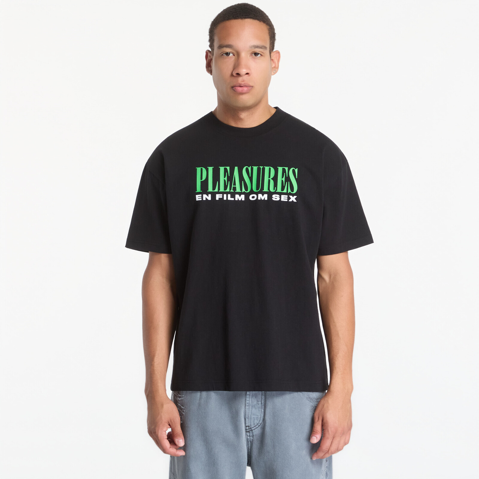 T-shirt PLEASURES On Film T-Shirt Black S