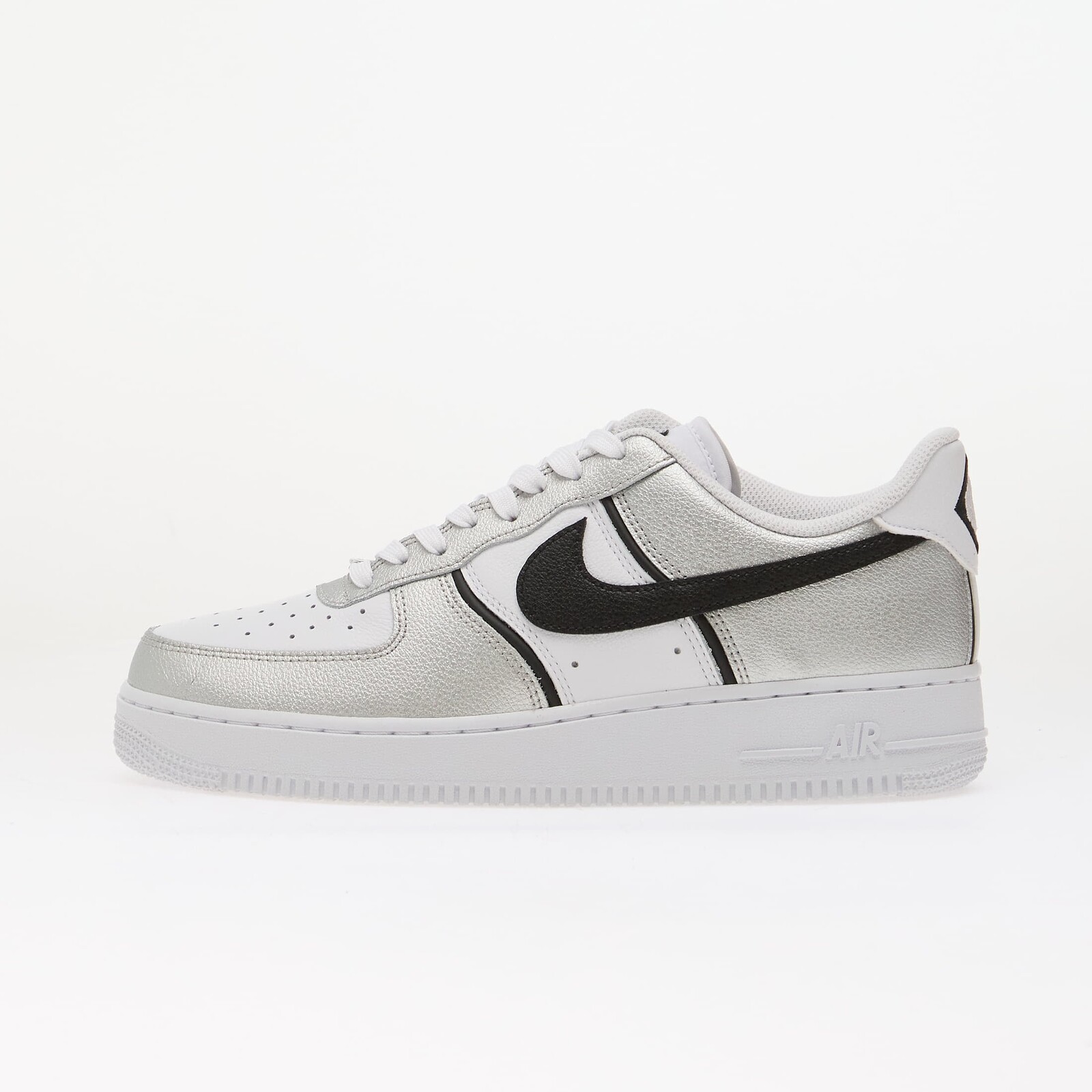 Sneakers Nike Air Force 1 '07 LV8 Metallic Silver/ Black-White UK 10