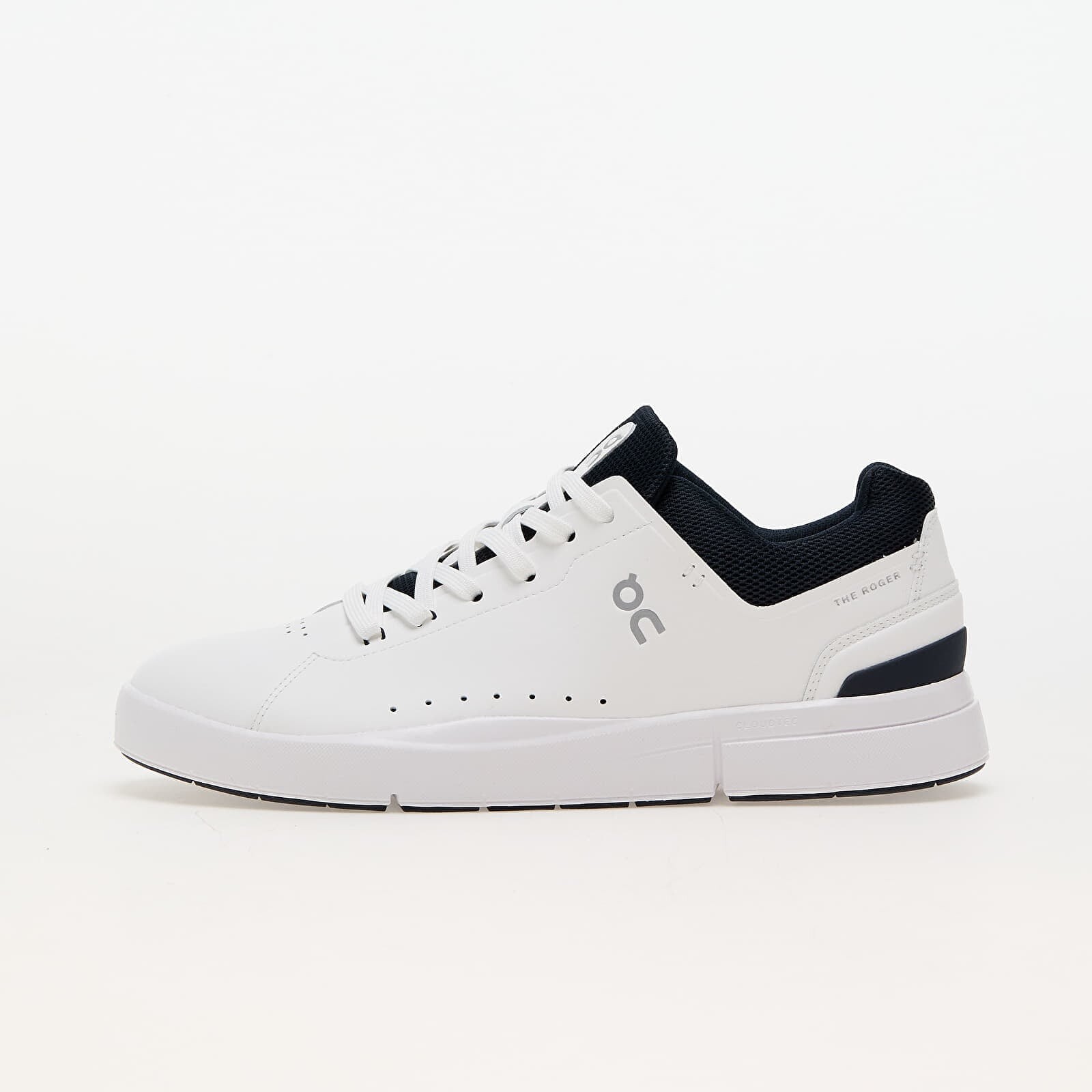 Sneakers On M The Roger Advantage White/ Midnight UK 8