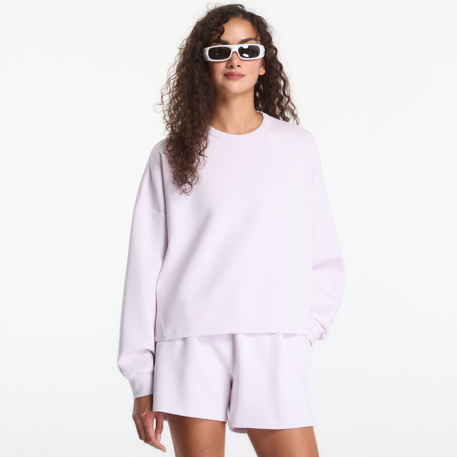 Tank top Nike 24.7 ImpossiblySoft Women's Dri-FIT Oversized Crew-Neck Top Bleached Lilac/ Platinum Violet M