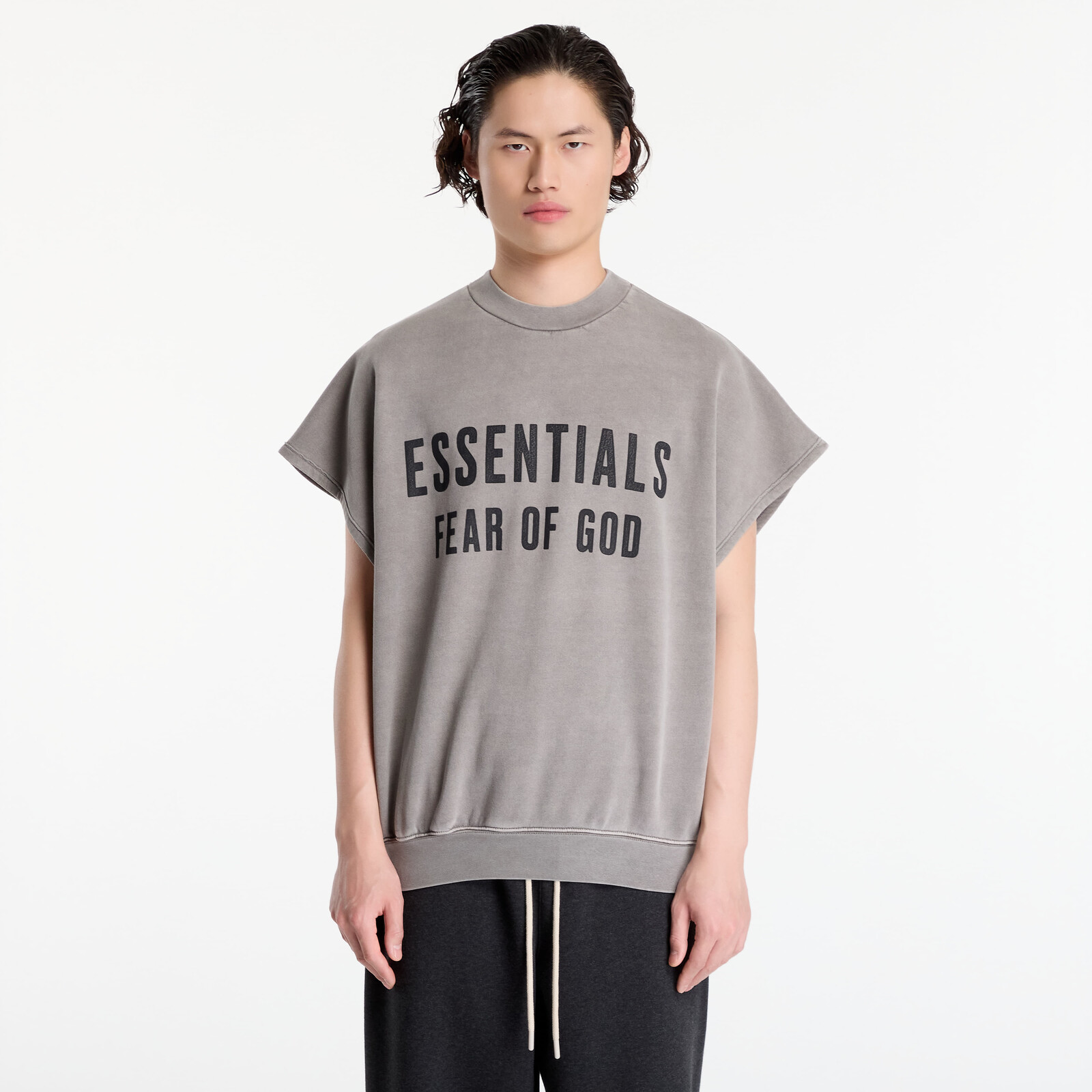 Sweatshirt Fear Of God Essentials Relaxed Fleece Cutoff Sweatshirt Washed Seal M