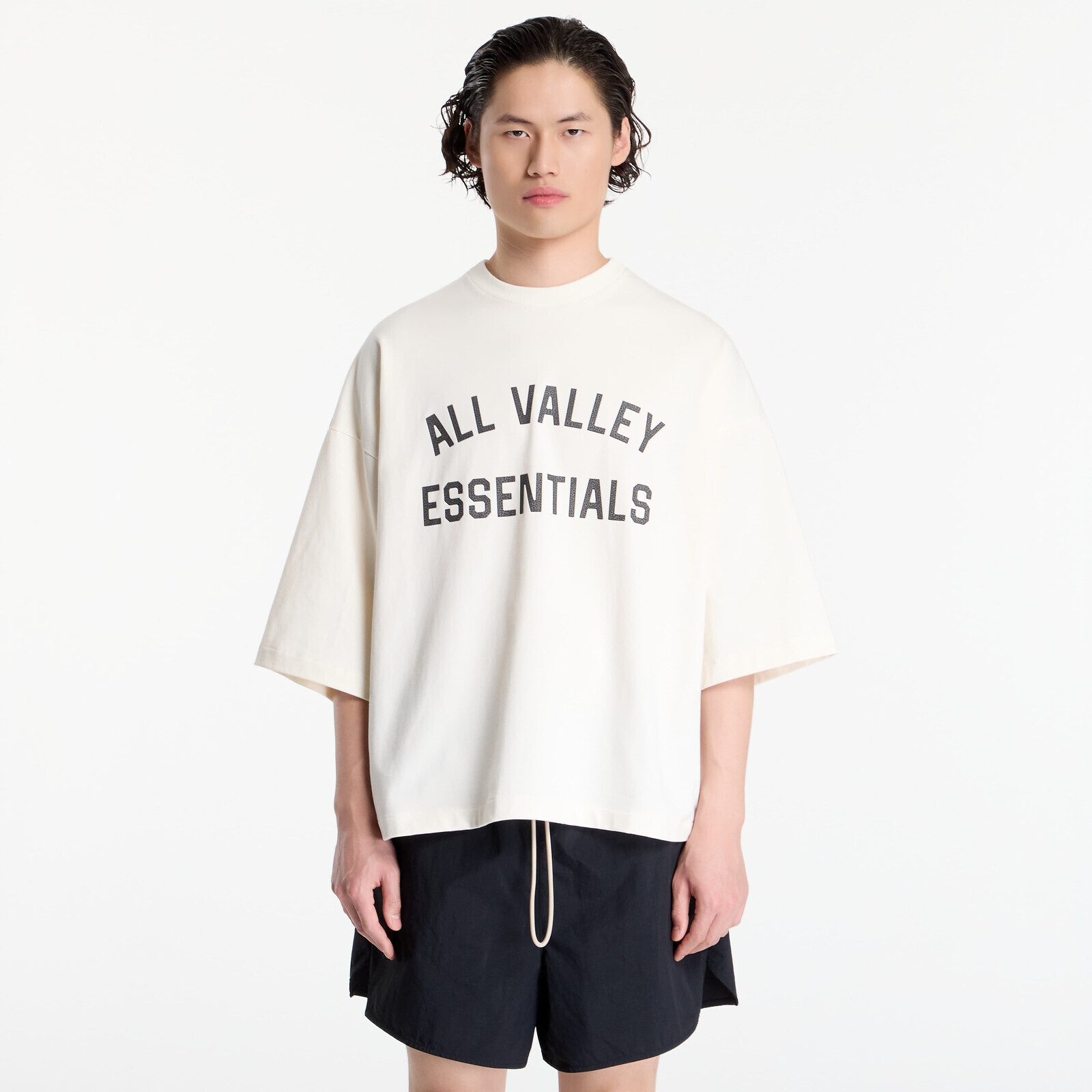 T-shirt Fear Of God Essentials Merch Tee Ivory L