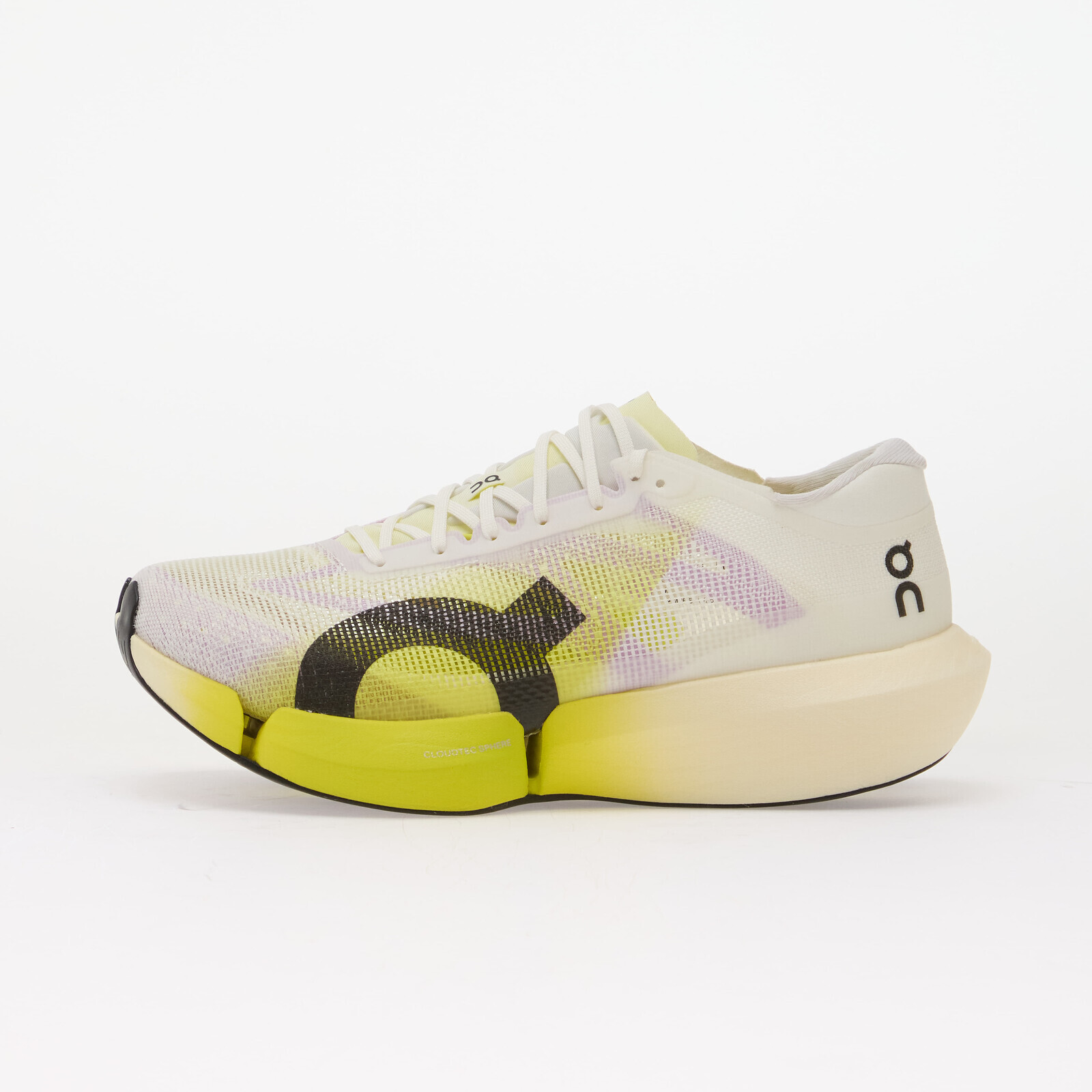 Sneakers On Cloudboom Strike 2 White/ Lime UK 5