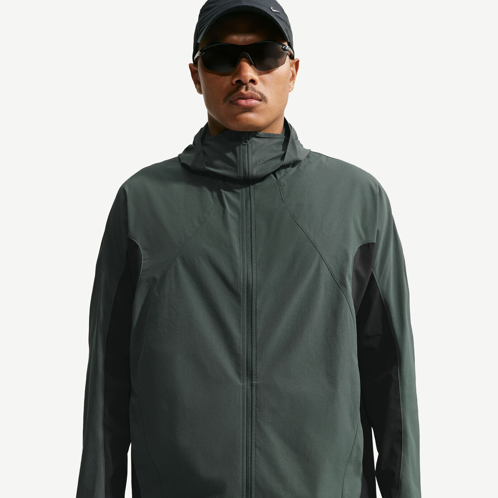 Jacket Nike Tech Helios Men's Dri-FIT Long-Sleeve Shell Camo Green/ Black/ Black XS