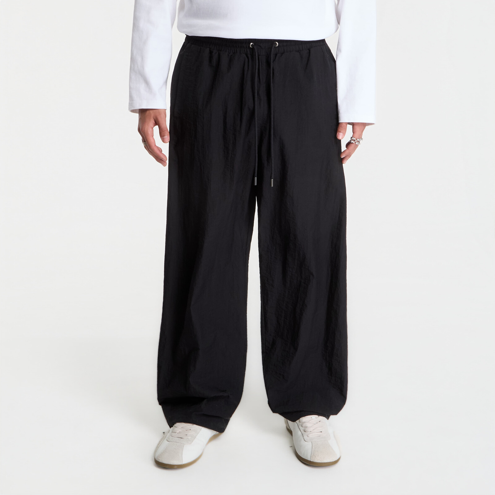 Pants Off-White Glossy Arrow Nylon Relax Trackpant Black S