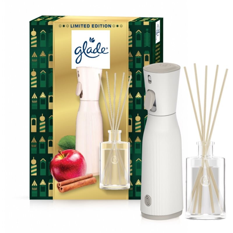 GLADE ONE Twinkling Apple & Cinnamon Christmas gift set