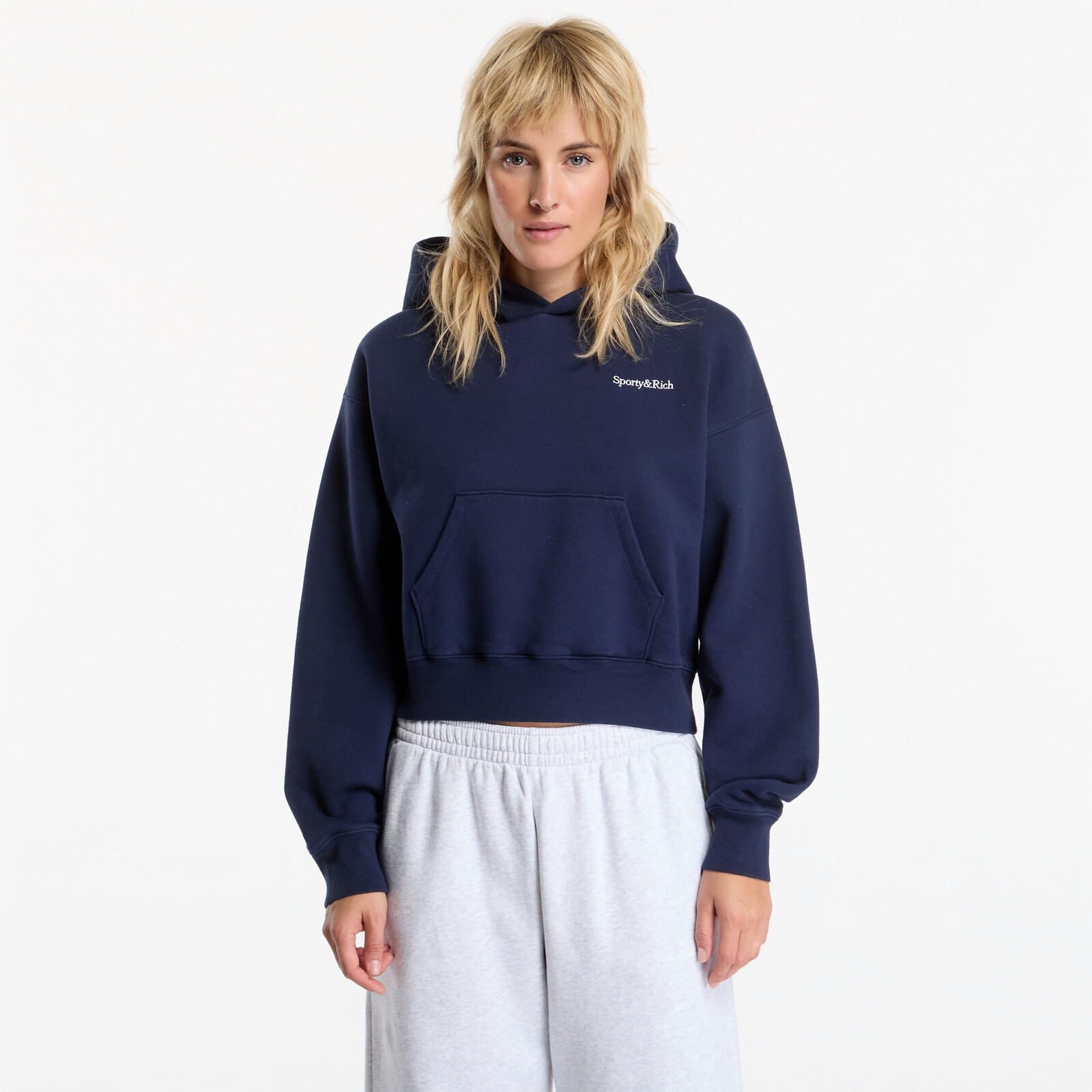 Sweatshirt Sporty & Rich Serif Logo Embroidered Cropped Hoodie Dark Navy XS