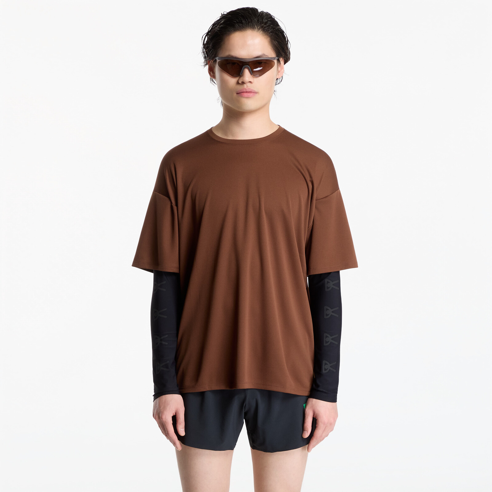 T-shirt District Vision Boxy Compression Training Tee Espresso/ Black M